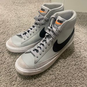 Lightly Worn - 7y - Gray Nike Blazers